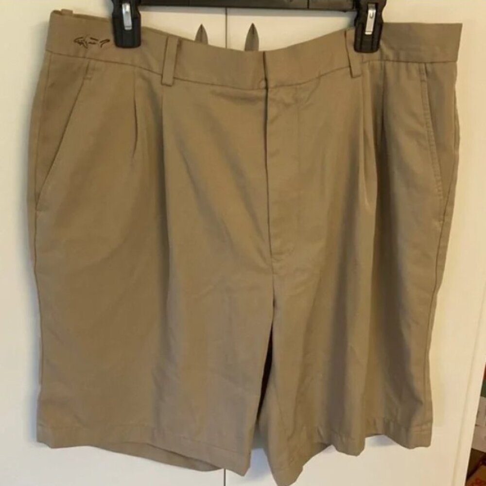 Greg Norman Collection Tan Shorts Men’s Size 42